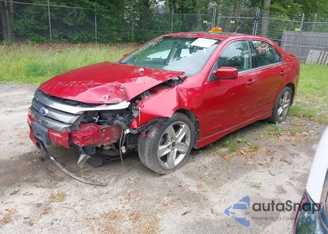 2011 Ford Fusion Sport z USA, uszkodzony, nr VIN 3FAHP0KC9BR254465